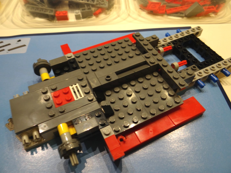Illustration for article titled LEGO 10248 Ferrari F40 Review